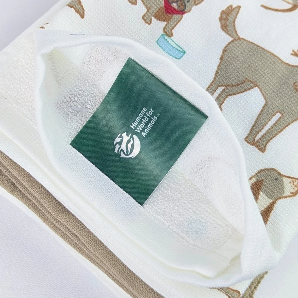 Kitchen Towels Set Of 3 Dogs Fire Hydrants Bones Sticks Balls White Brown NWT - Picture 4 of 12